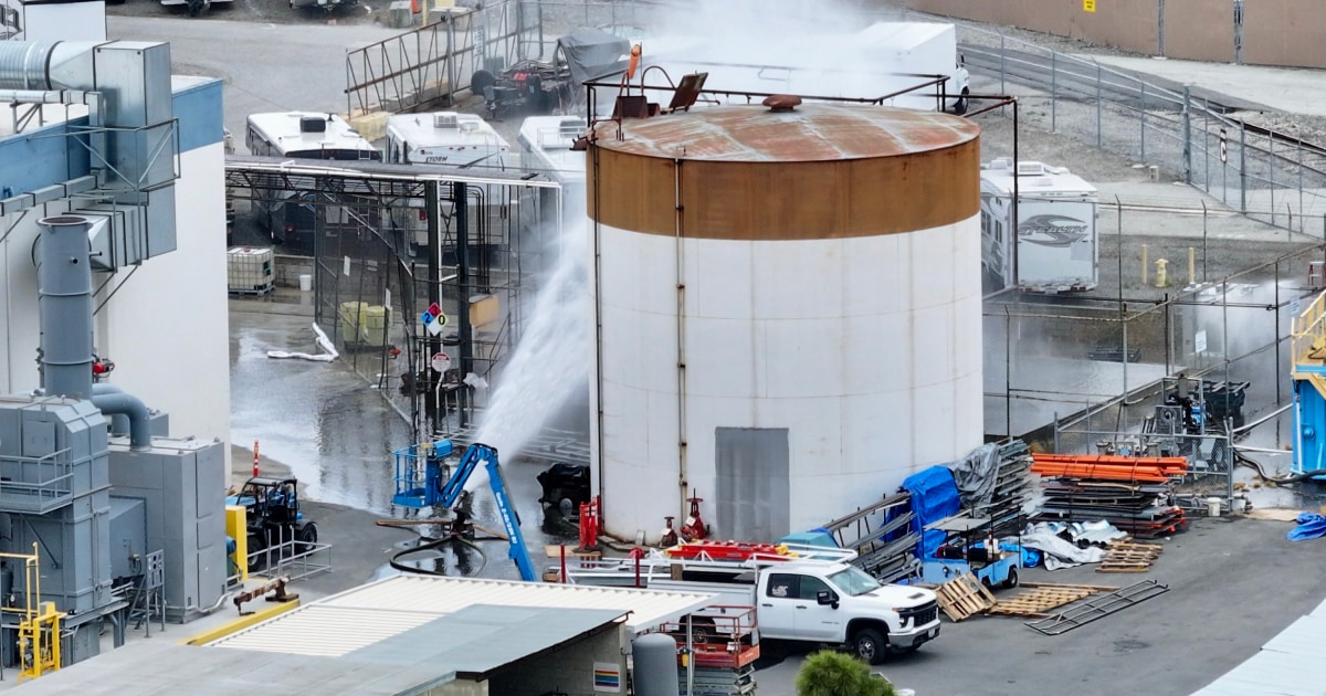 40,000 Southern Californians ordered to evacuate amid chemical explosion threat
