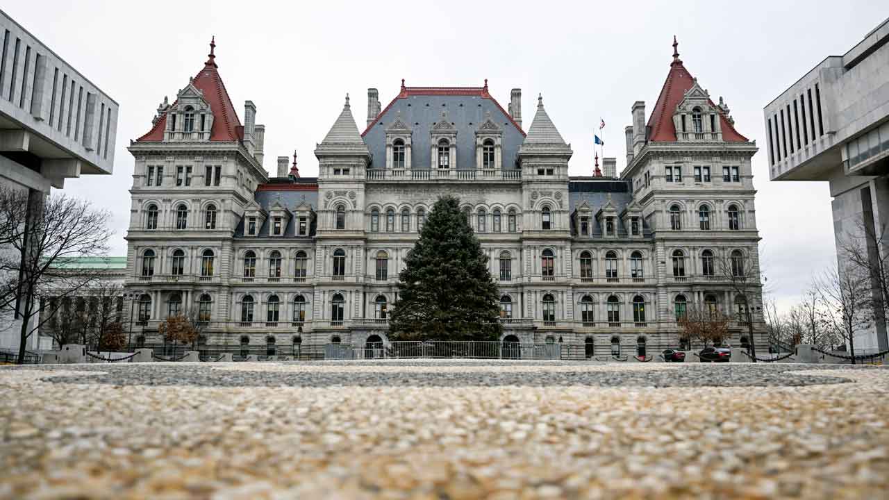FBI Arrests Woman Plotting to Bomb New York State Capitol Building