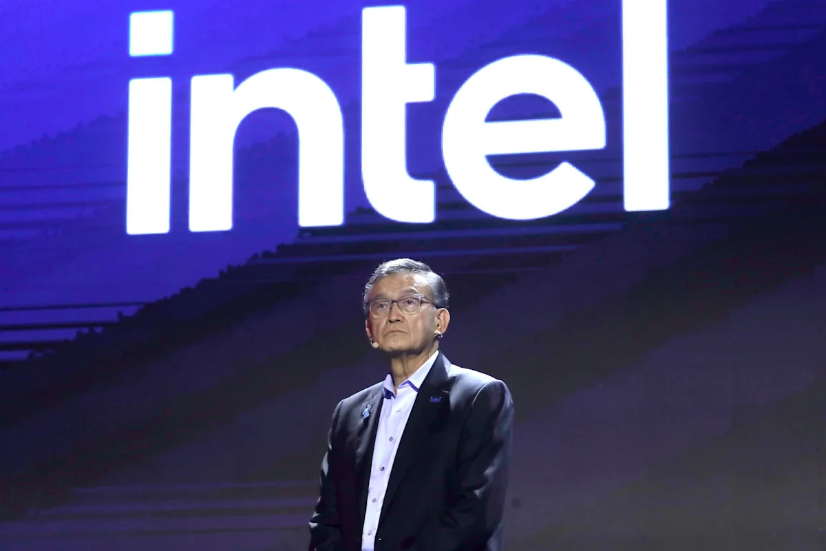 Intel Stock Surges 25% as CPU Demand Rises Amid AI Agent Boom