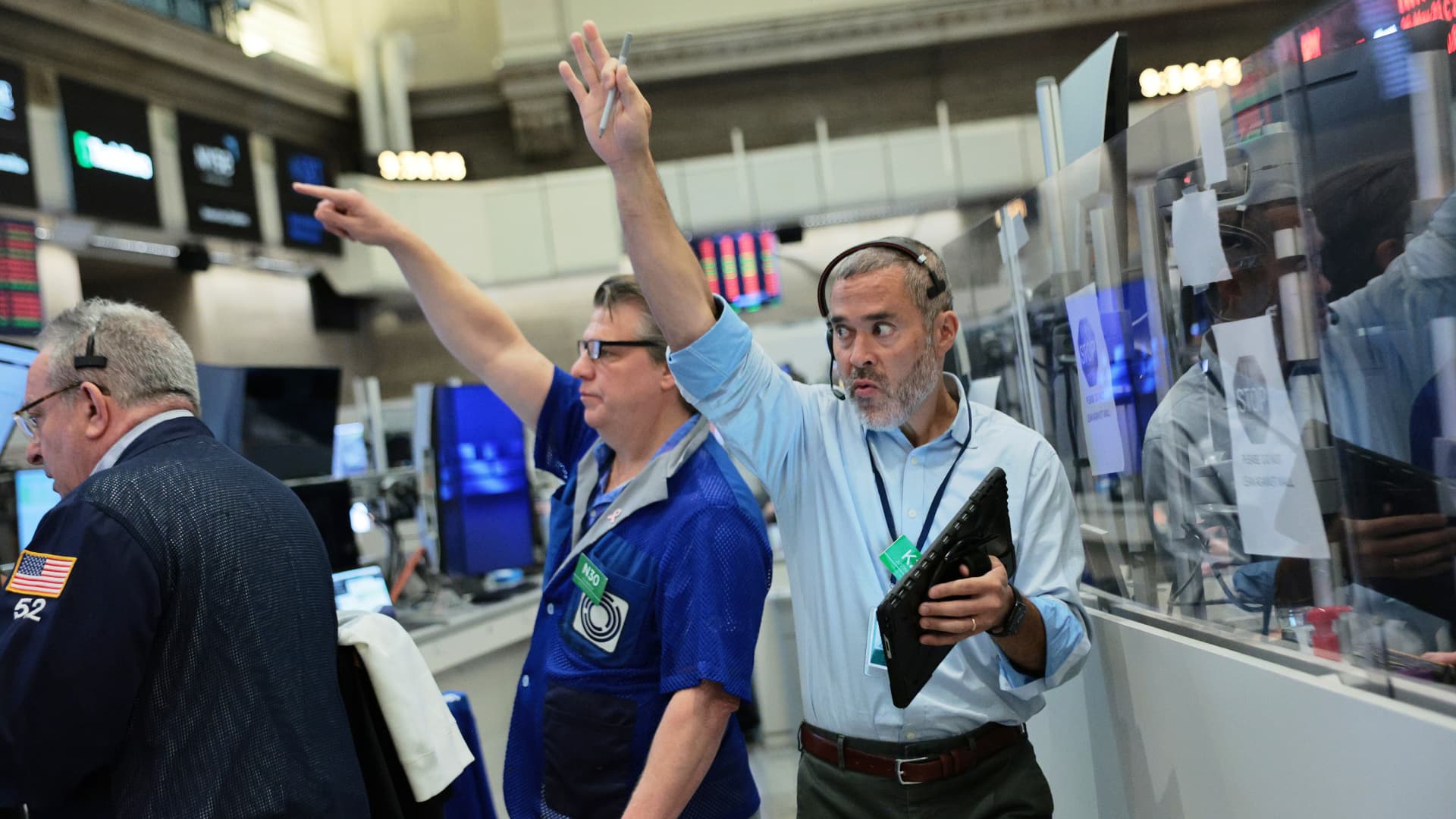 Stock Market Hits Record Highs as Earnings Beat and AI Spending Drive Rally