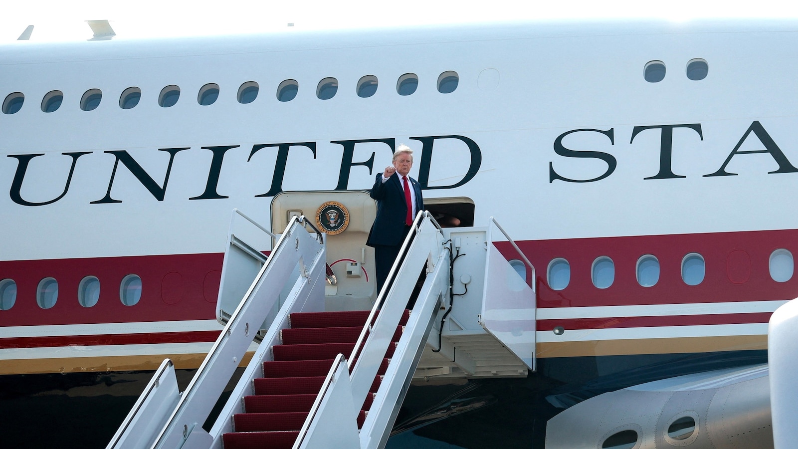 Trump Debuts Qatari-Gifted Air Force One on Inaugural Flight to North Dakota