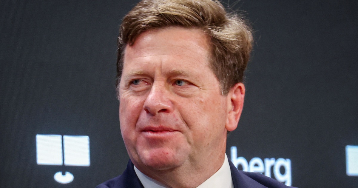 Trump Delays Jay Clayton Intelligence Director Nomination After Social Media Post